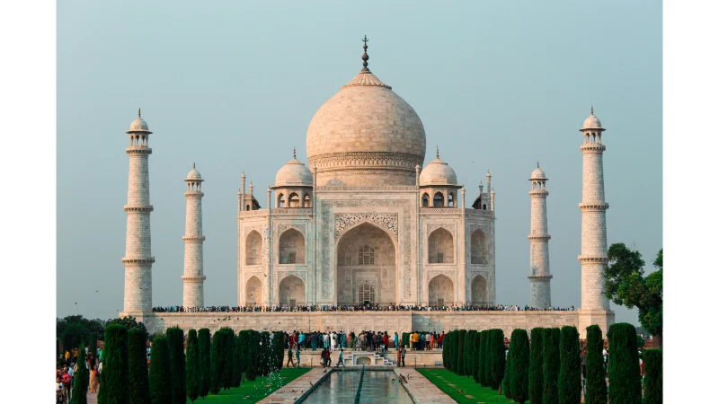 Taj Mahal!!!       A symbol of Love and Sorrow depicting Asian culture in the mix of Mughal and Hindu architecture.